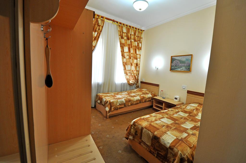 Grand Orzu Hotel Ташкент Екстериор снимка
