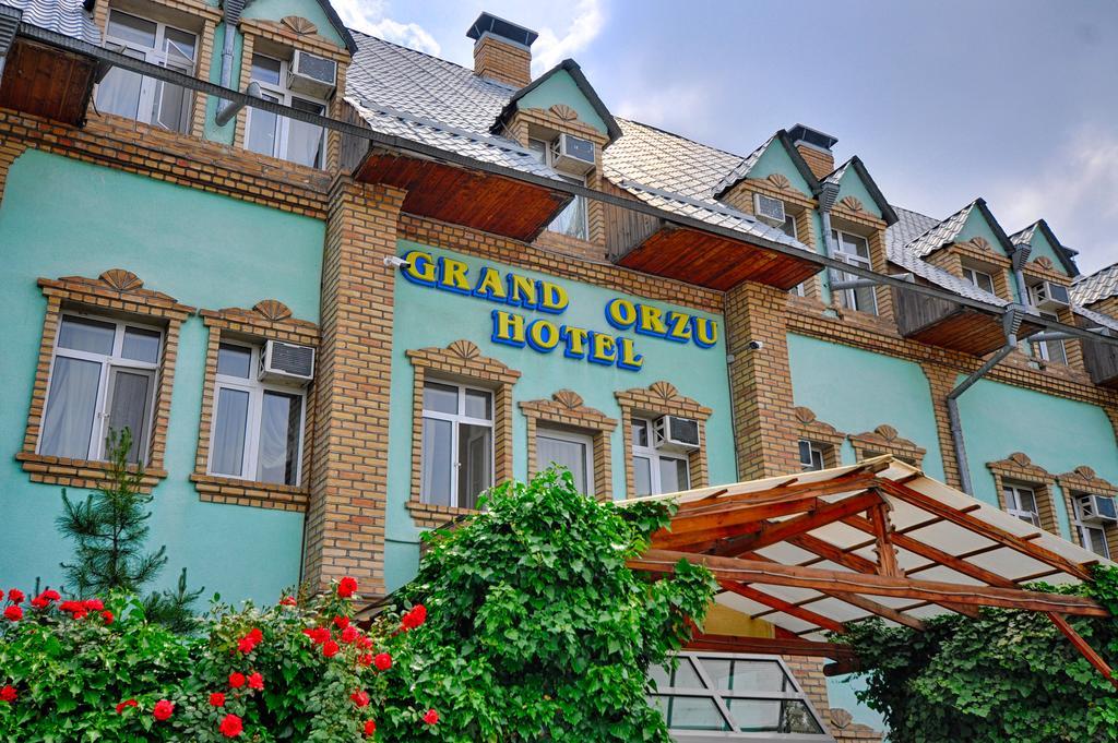 Grand Orzu Hotel Ташкент Екстериор снимка