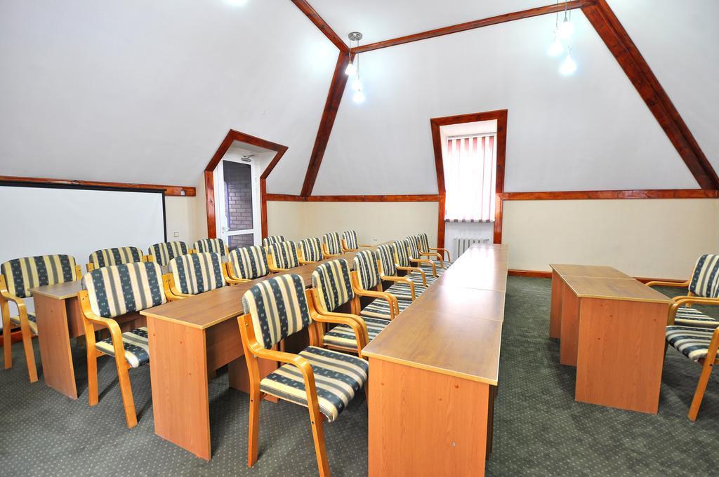 Grand Orzu Hotel Ташкент Екстериор снимка