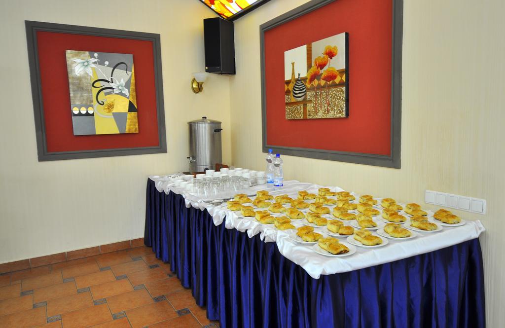 Grand Orzu Hotel Ташкент Екстериор снимка