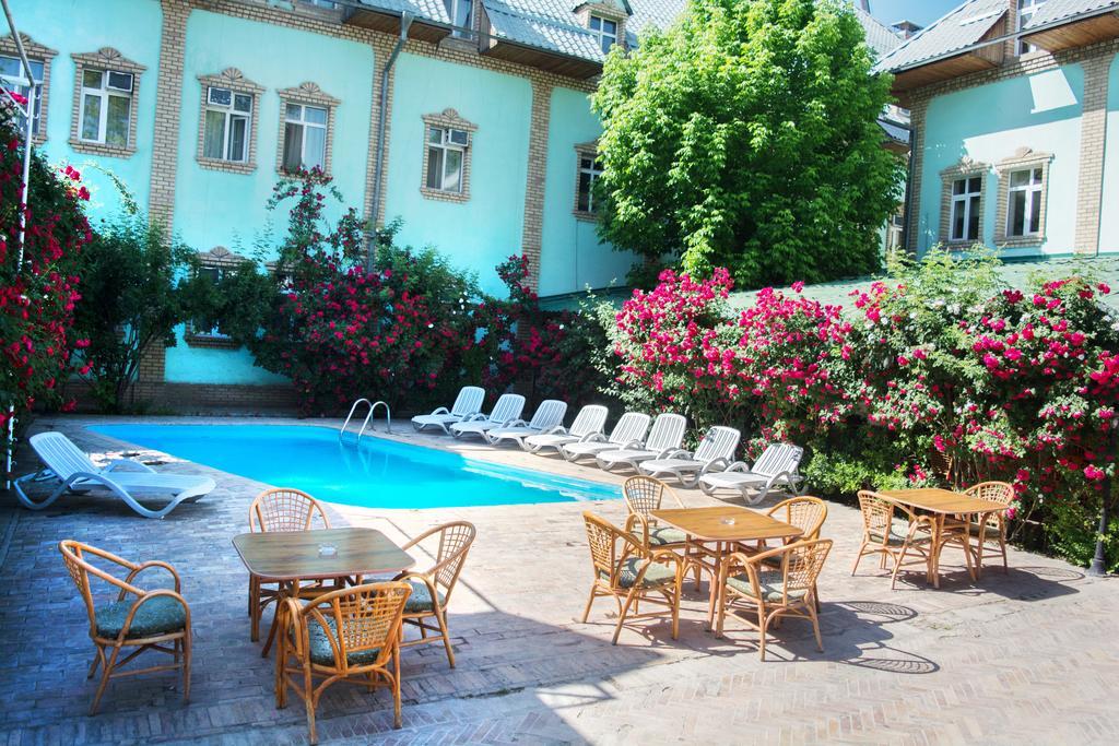 Grand Orzu Hotel Ташкент Екстериор снимка