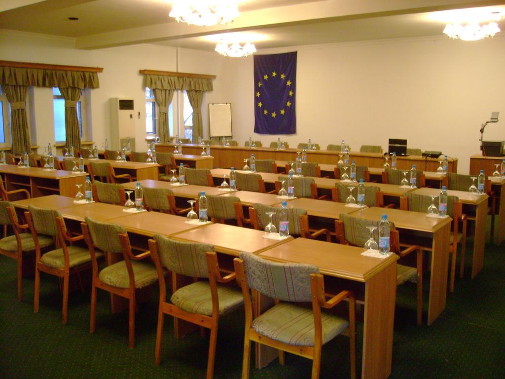 Grand Orzu Hotel Ташкент Екстериор снимка